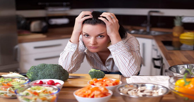 17 غذای مضر برای افسردگی و اضطراب